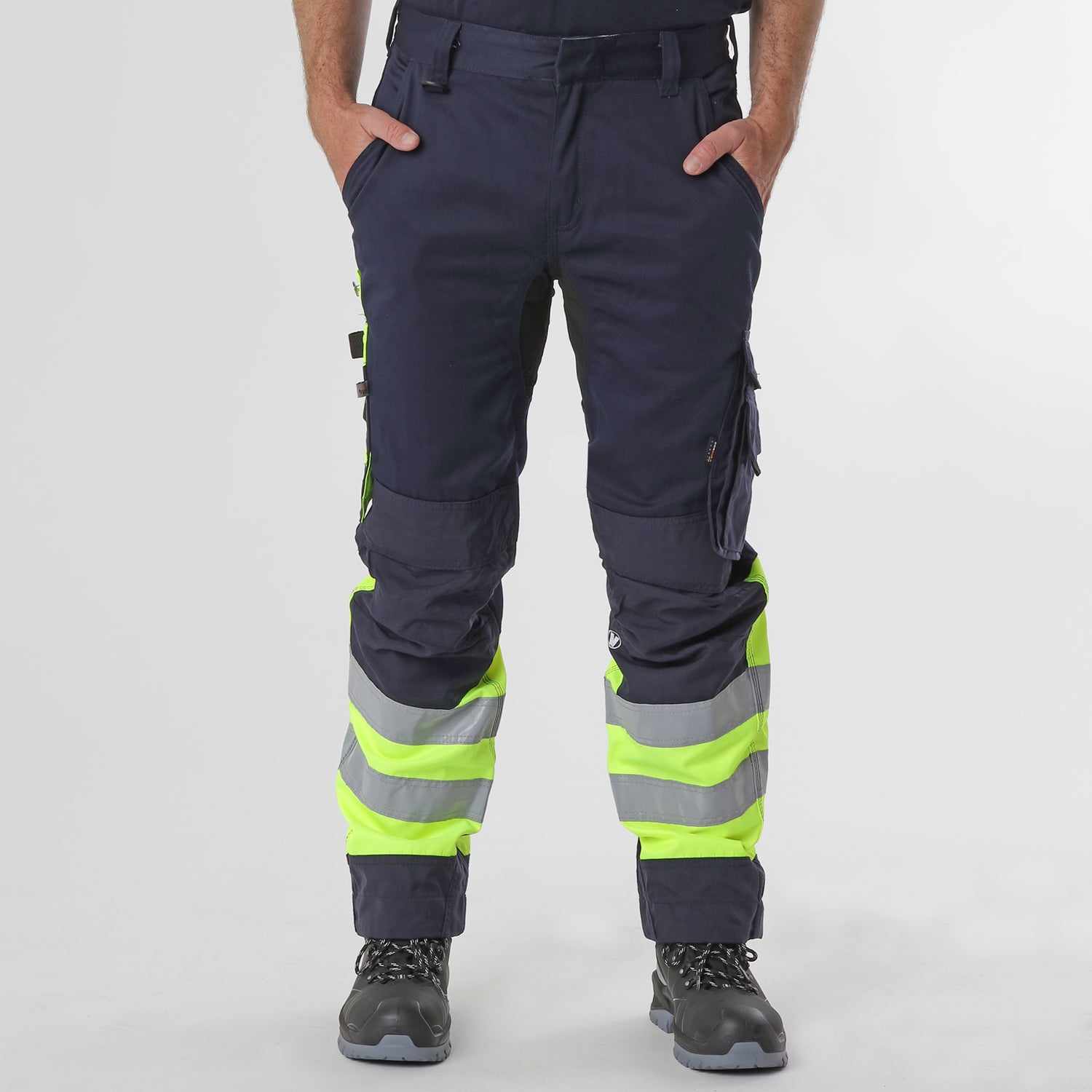Hi-Vis Cargo Pocket Trousers - VELTUFF® DK